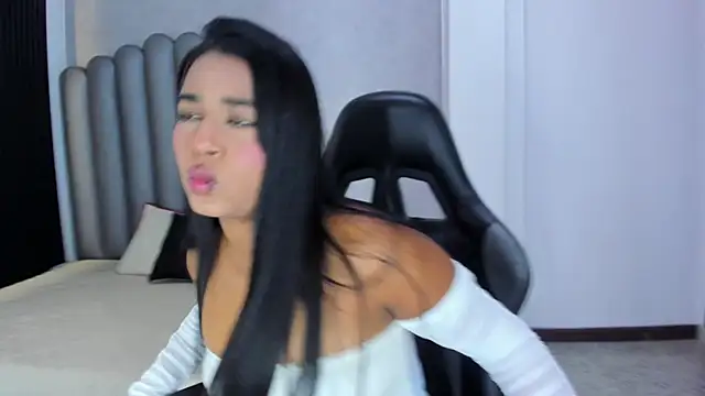 Shirleytaylor- online show from 04-23-26, 12:29