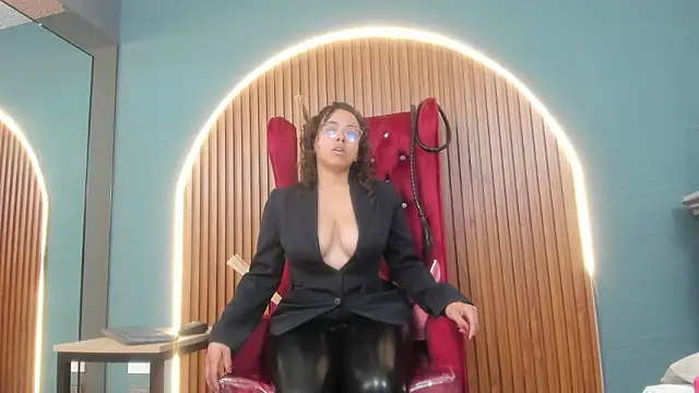 Snapshot of barbara_leython chatting on 02-02-26, 12:37 barbara leython online show from 02-02-26, 12:37