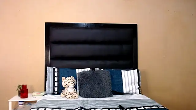 AppleAsss online show from 02-21-26, 01:01