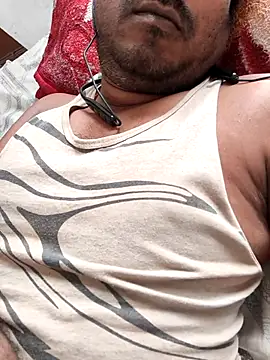 Snapshot of Bengal_Tiger420 chatting on 02-01-26, 08:57 Bengal Tiger420 online show from 02-01-26, 08:57