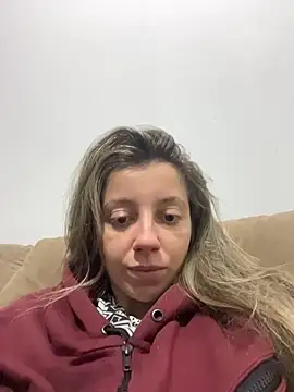 Snapshot of casal_uai chatting on 06-09-26, 02:23 casal uai online show from 06-09-26, 02:23