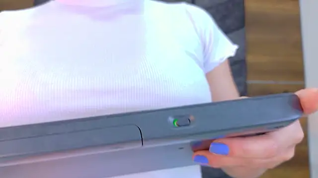 AnnieRouse   online show from 02-28-26, 11:44