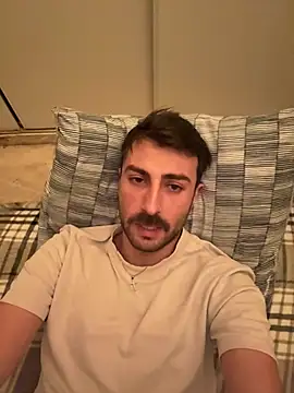 Snapshot of Aliiiix chatting on 02-01-26, 11:25 Aliiiix online show from 02-01-26, 11:25