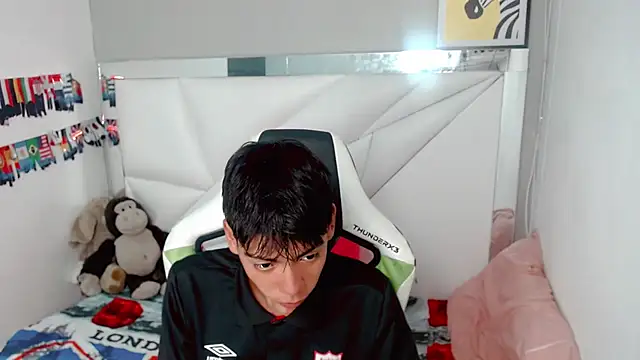 Liarr  online show from 04-28-26, 04:28