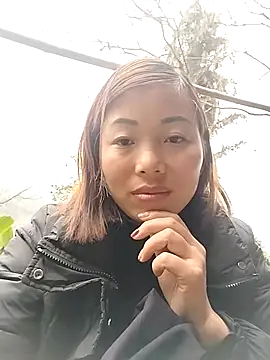 Snapshot of Ella-aa chatting on 02-05-26, 03:33 Ella-aa online show from 02-05-26, 03:33