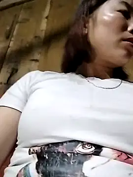 Snapshot of Ella-aa chatting on 02-06-26, 01:14 Ella-aa online show from 02-06-26, 01:14