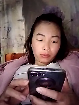 Snapshot of Ella-aa chatting on 03-10-26, 09:42 Ella-aa online show from 03-10-26, 09:42