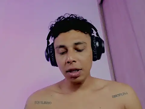nilo2021 online show from 05-09-26, 01:27
