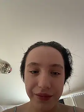 MiaTee online show from 02-04-26, 04:07