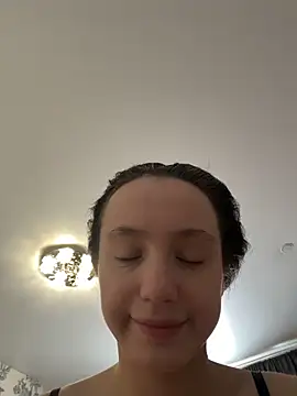 MiaTee online show from 02-09-26, 03:43