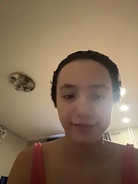 MiaTee online show from 02-19-26, 01:45