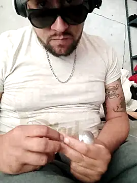 Snapshot of Pare07 chatting on 03-14-26, 06:46 Pare07 online show from 03-14-26, 06:46