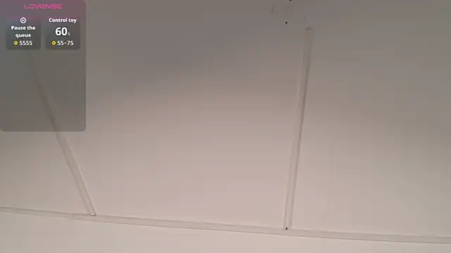 IrisLayne online show from 07-28-26, 04:52