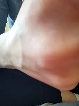 Isa363636 online show from 04-28-26, 07:46