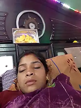 Snapshot of bhavna_pandit chatting on 02-14-26, 11:01 bhavna pandit online show from 02-14-26, 11:01