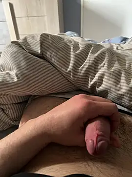 Snapshot of magicdickx21 chatting on 03-09-26, 11:36 magicdickx21 online show from 03-09-26, 11:36