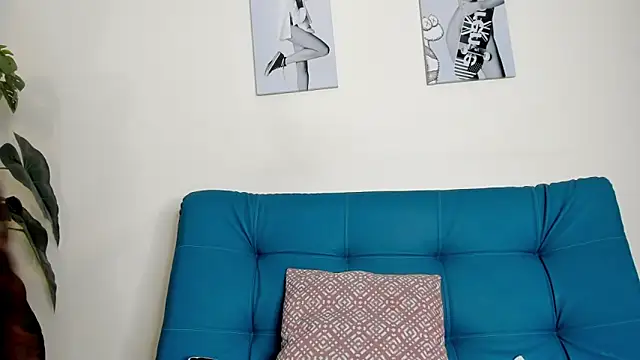 Victoria Rosee online show from 02-20-26, 01:11