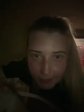 Snapshot of malinkaa99 chatting on 03-27-26, 07:24 malinkaa99 online show from 03-27-26, 07:24