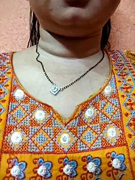 PARI51 online show from 04-12-26, 07:52