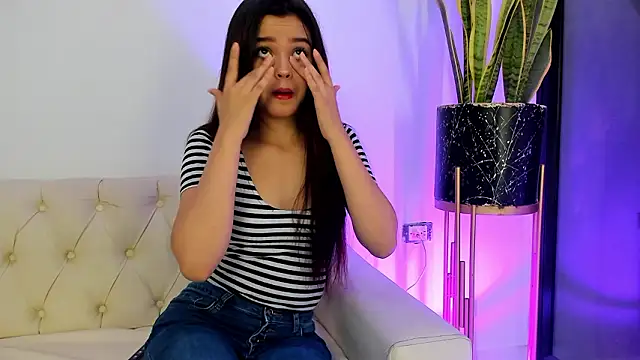 liorah wolf online show from 02-13-26, 07:54