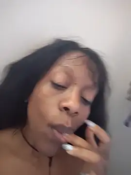 NatalieGainer goodies online show from 04-26-26, 03:10