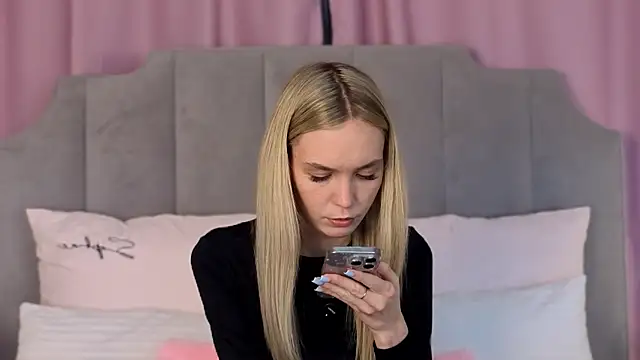 NikkiRyx online show from 05-30-26, 03:53