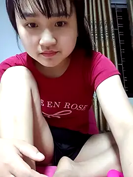 Snapshot of Emyeusexy88 chatting on 03-07-26, 04:48 Emyeusexy88 online show from 03-07-26, 04:48