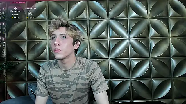 DannyParker  online show from 02-03-26, 06:40