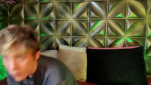 DannyParker  online show from 03-12-26, 04:51