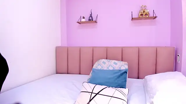 sam doll  online show from 04-13-26, 07:19