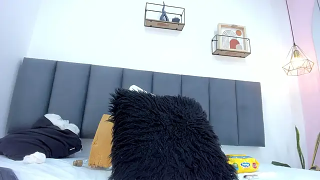 sam doll  online show from 06-11-26, 12:32