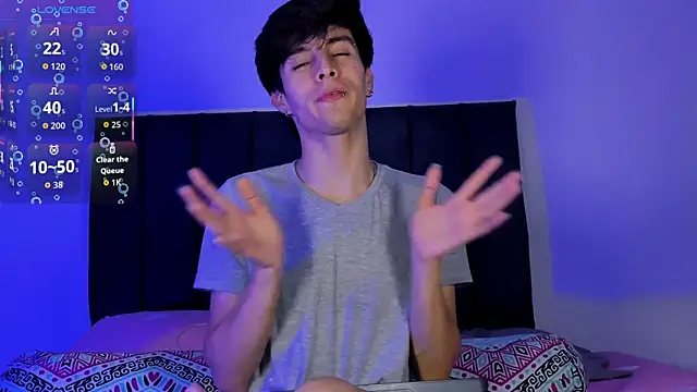 axxxel twink online show from 04-28-26, 02:27