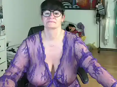 Sylly online show from 01-31-25, 08:22