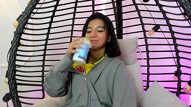 Emily bruss online show from 06-17-26, 07:37