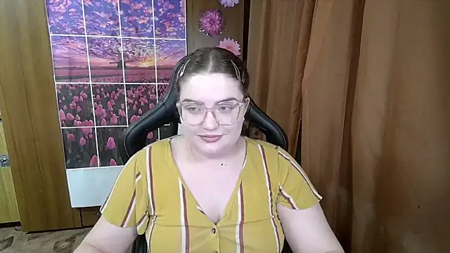 Teasing Dora online show from 04-27-26, 11:25