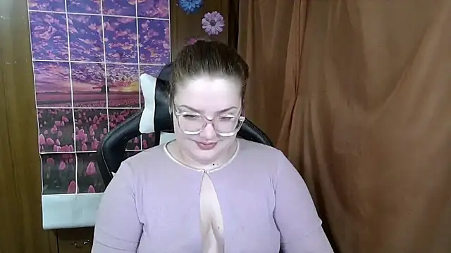 Snapshot of Teasing_Dora chatting on 05-25-26, 10:05 Teasing Dora online show from 05-25-26, 10:05