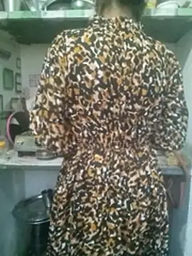 khushi rawat online show from 02-18-26, 01:56