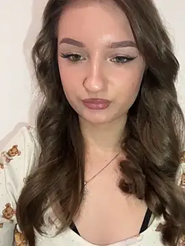 Green eyes lady online show from 02-01-26, 11:53