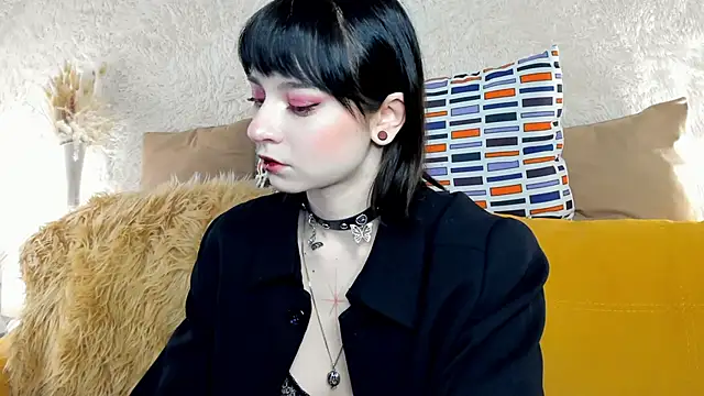 Scarle Whisper online show from 02-08-26, 01:20