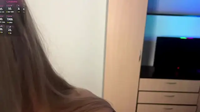 Velmiora online show from 03-19-26, 04:11