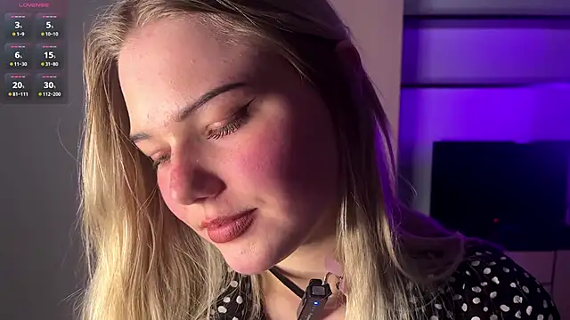 Velmiora online show from 04-15-26, 04:36