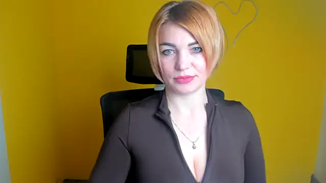 CuttieEmma online show from 04-24-26, 11:56