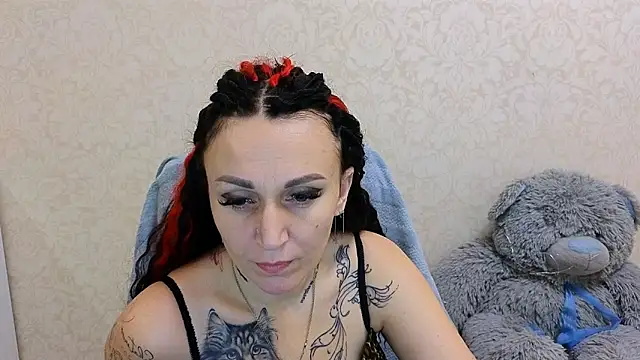 LalyaSkyy online show from 02-01-26, 06:23