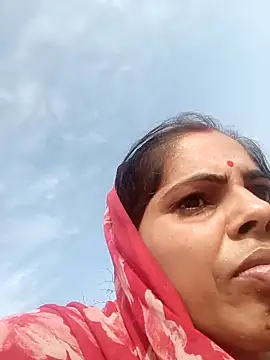 Snapshot of Priyakoli4568 chatting on 04-30-26, 02:07 Priyakoli4568 online show from 04-30-26, 02:07