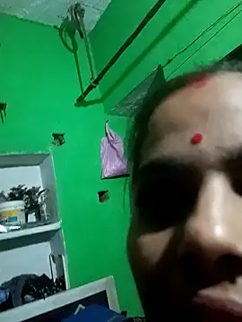Snapshot of Priyakoli4568 chatting on 05-01-26, 03:49 Priyakoli4568 online show from 05-01-26, 03:49