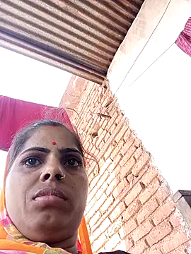 Snapshot of Priyakoli4568 chatting on 05-06-26, 05:25 Priyakoli4568 online show from 05-06-26, 05:25