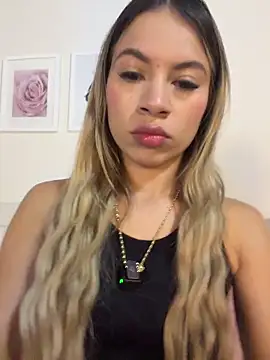 Snapshot of Mia_Rosee1 chatting on 04-06-26, 11:16 Mia Rosee1 online show from 04-06-26, 11:16