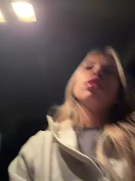 Snapshot of Mia_Rosee1 chatting on 06-03-26, 11:54 Mia Rosee1 online show from 06-03-26, 11:54