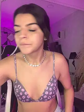 KarelyMitchel online show from 04-10-26, 12:54