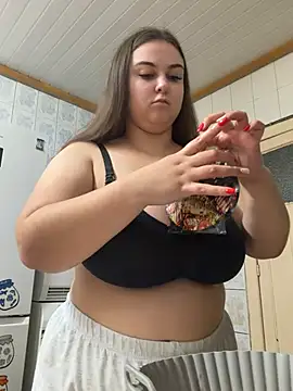 AlyaX X online show from 02-21-26, 05:47